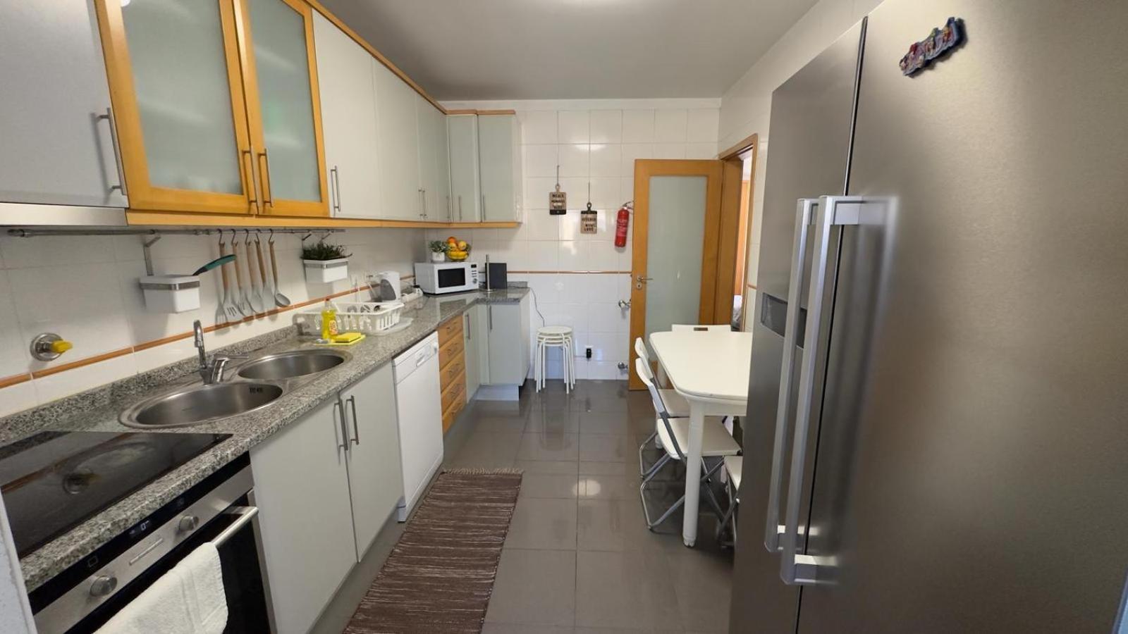 Campo  Espacoso T3 Com Terraco & Churrasqueira מראה חיצוני תמונה